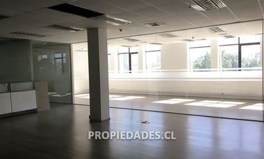 Oficina en Arriendo en Av. Santa María / Calle del Arzobispo