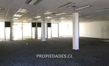Oficina en Arriendo en Av. Santa María / Calle del Arzobispo