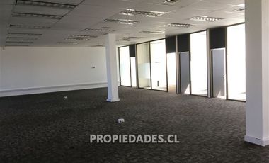 Oficina en Arriendo en Av. Santa María / Calle del Arzobispo
