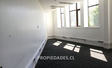 Oficina en Arriendo en Av. Santa María / Calle del Arzobispo