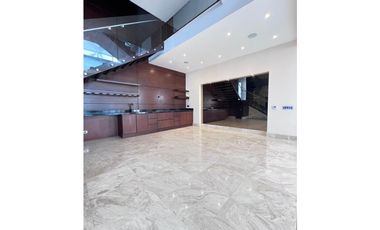 Casas en Altos de Golf | Altos del golf, barriada cerrada, casa