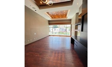 Casas en Altos de Golf | Altos del golf, barriada cerrada, casa