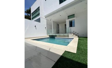 Casas en Altos de Golf | Altos del golf, barriada cerrada, casa