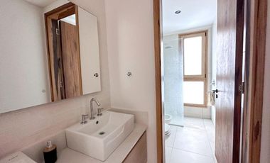 BARRIO PIONEROS-PINAMAR - CASA DE CATEGORIA