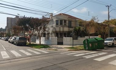 Local Comercial en Arriendo en 6 1/2 oriente