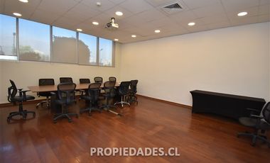 Oficina en Arriendo en Raúl Labbé / Puente Nuevo