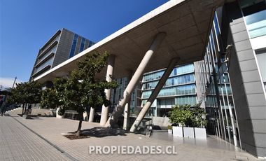 Oficina en Arriendo en Raúl Labbé / Puente Nuevo