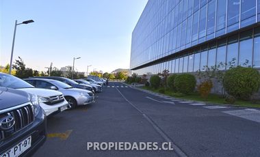 Oficina en Arriendo en Raúl Labbé / Puente Nuevo