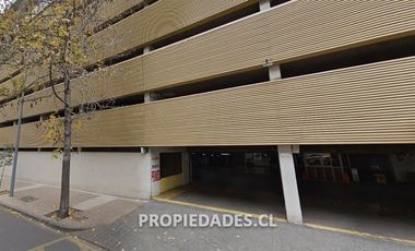 Estacionamiento en Venta en Moneda - Miraflores - Mac Iver