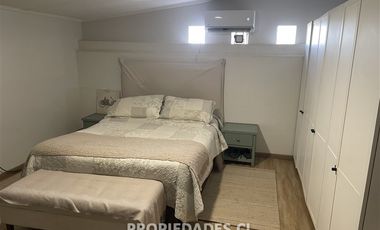 Casa en Arriendo en Cuevas/Metro Ñuble