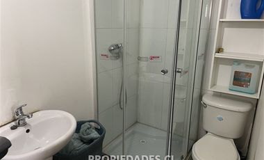 Casa en Arriendo en Cuevas/Metro Ñuble