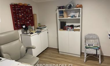 Casa en Arriendo en Cuevas/Metro Ñuble