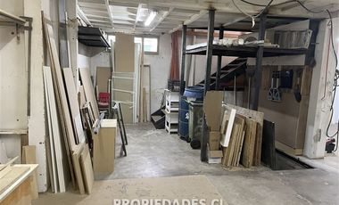 Casa en Arriendo en Cuevas/Metro Ñuble