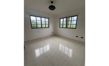 VENTA CASA LAS CUMBRES