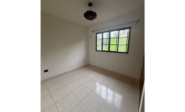 VENTA CASA LAS CUMBRES