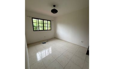 VENTA CASA LAS CUMBRES