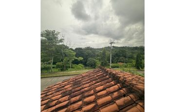 VENTA CASA LAS CUMBRES