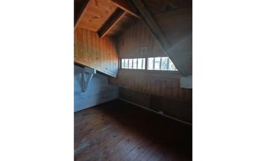 VENTA CHALET  4 AMB. CON DTO 3 AMB AL FONDO  GASCON 7230 APTO CREDITO