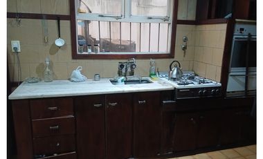 VENTA CHALET  4 AMB. CON DTO 3 AMB AL FONDO  GASCON 7230 APTO CREDITO