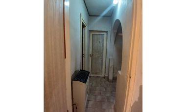 VENTA CHALET  4 AMB. CON DTO 3 AMB AL FONDO  GASCON 7230 APTO CREDITO