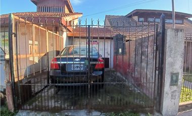 VENTA CHALET  4 AMB. CON DTO 3 AMB AL FONDO  GASCON 7230 APTO CREDITO