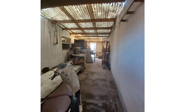 VENTA CHALET  4 AMB. CON DTO 3 AMB AL FONDO  GASCON 7230 APTO CREDITO