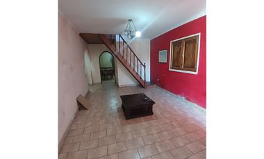 VENTA CHALET  4 AMB. CON DTO 3 AMB AL FONDO  GASCON 7230 APTO CREDITO