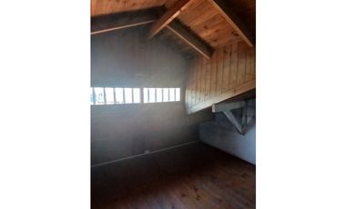 VENTA CHALET  4 AMB. CON DTO 3 AMB AL FONDO  GASCON 7230 APTO CREDITO