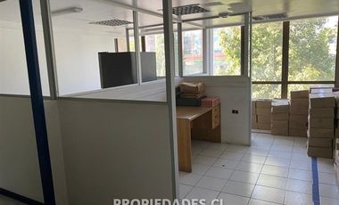 Local Comercial en Arriendo en Vicuña Mackenna / Rojas Magallanes