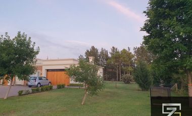 Casa en venta en Barrio Fincas de San Vicente sector Chacras