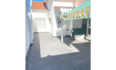 VENTA CHALET PH AL FRENTE CON GARAGE IMPECABLE ZONA DON BOSCO