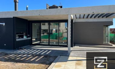 Casa en venta Barrio Privado  San Felipe Canning