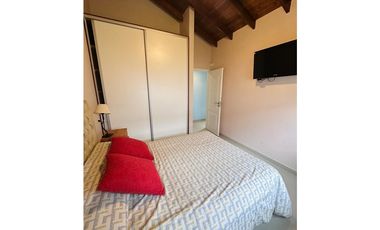 PINAMAR - CASA LOS NIETOS   - MODERNA  Y FUNCIONAL