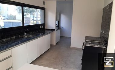 Casa a estrenar en venta Barrio Principado Canning
