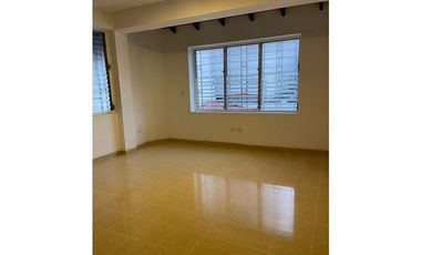 ALQUILER CASA COMERCIAL BELLA VISTA