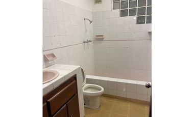 ALQUILER CASA COMERCIAL BELLA VISTA