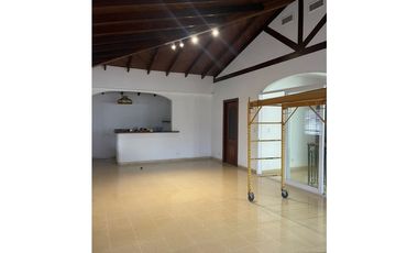 ALQUILER CASA COMERCIAL BELLA VISTA