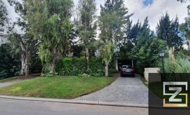 Casa en venta en Adrogué Chico