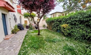 Casa en Venta en Manuel Montt / Miguel Claro / Alférez Real (Pocuro)