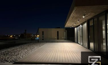 Casa en alquiler temporario de 3 dormitorios c/ cochera en Barrio Privado Terralagos