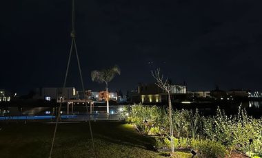 Casa en alquiler temporario de 3 dormitorios c/ cochera en Barrio Privado Terralagos