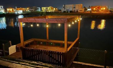 Casa en alquiler temporario de 3 dormitorios c/ cochera en Barrio Privado Terralagos