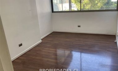 Oficina en Arriendo en Valenzuela Castillo / Metro Manuel Montt