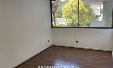 Oficina en Arriendo en Valenzuela Castillo / Metro Manuel Montt