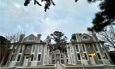 PINAMAR - COMPLEJO PALOMETA- TRIPLEX CON COCHERA CUBIERTA  UF04