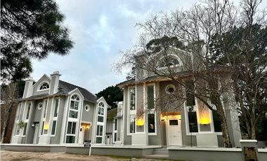 PINAMAR - COMPLEJO PALOMETA- TRIPLEX CON COCHERA CUBIERTA  UF04