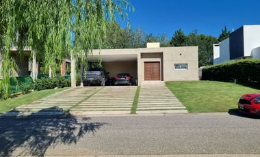 VENTA DE CASA EN Las Chacras