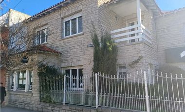 Chalet en Venta sobre calle Guemes.