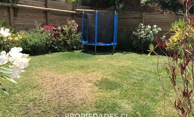 Casa en Venta en Condominio / Arrayan Bajo / Valle Escondido