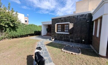 VENTA DE CASA EN Juana Koslay